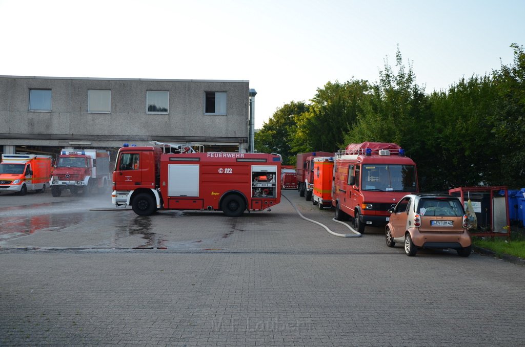 Einsatz BF Koeln Klimaanlage Reisebus defekt A 3 Rich Koeln hoehe Leverkusen P174.JPG